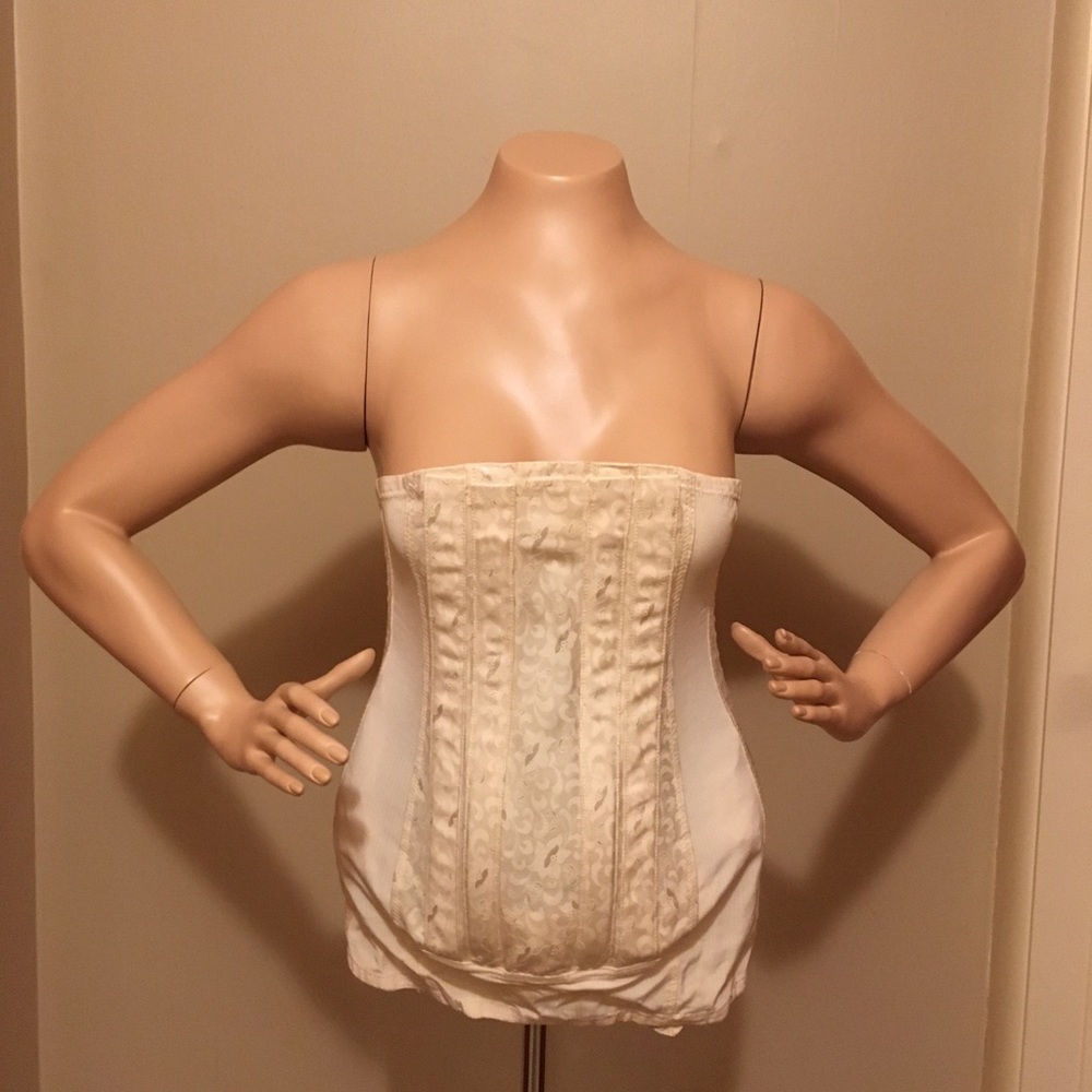 Vintage 1950s corset. Size 32